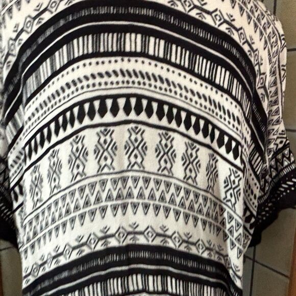 Ruggine Kimono Boho Western Duster Shawl Poncho Wrap Fringe Hem One Size - Picture 8 of 14